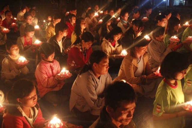 Kon Tum: Hàng ngàn người tham dự lễ cầu siêu tại chùa Khánh Lâm - Măng Đen