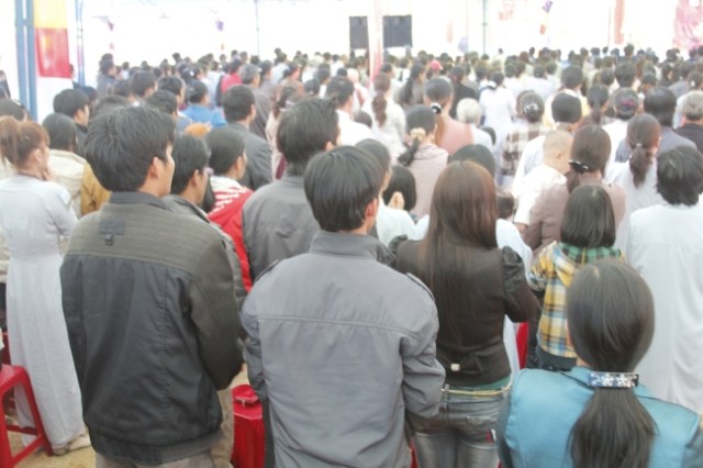 Kon Tum: Hàng ngàn người tham dự lễ cầu siêu tại chùa Khánh Lâm - Măng Đen