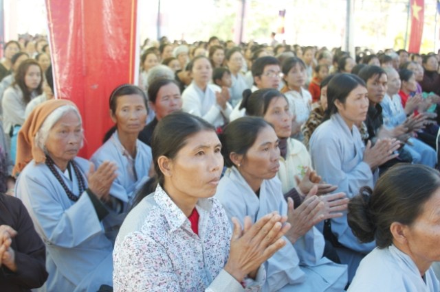 Kon Tum: Hàng ngàn người tham dự lễ cầu siêu tại chùa Khánh Lâm - Măng Đen