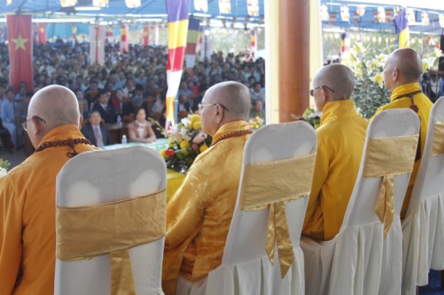Kon Tum: Hàng ngàn người tham dự lễ cầu siêu tại chùa Khánh Lâm - Măng Đen