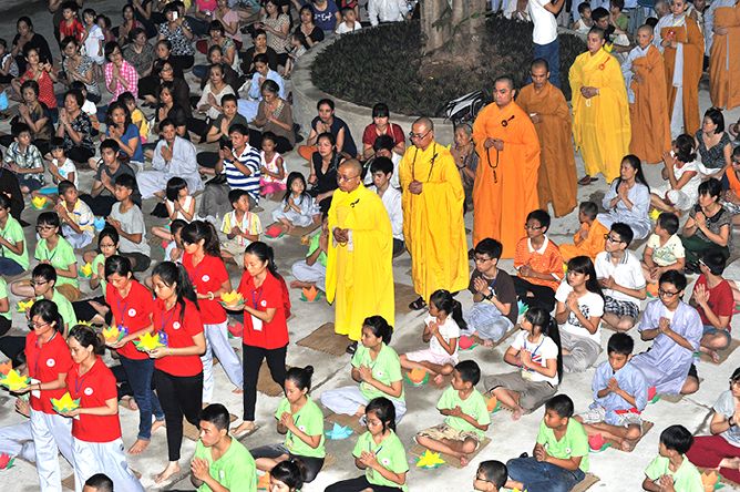 Hà Nội: Chùm ảnh đọng lại trong khóa tu mùa hè 2013 chùa Nam Du Thượng