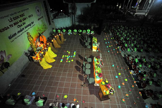Hà Nội: Chùm ảnh đọng lại trong khóa tu mùa hè 2013 chùa Nam Du Thượng