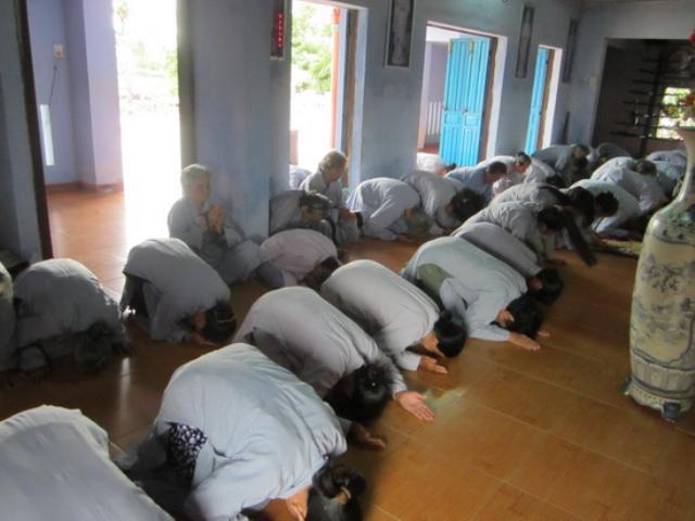 Đạo tràng Bát Quan Trai chùa Phước Lễ