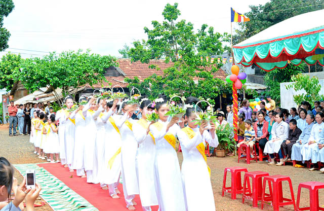 Đăklăc: Tịnh xá Ngọc Chánh tổ chức lễ Phật đản PL 2557