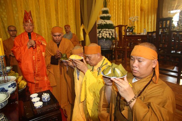 Lễ Cúng Dường Chung Thất Cố Hòa Thượng Phương Trượng Chùa Long Bửu