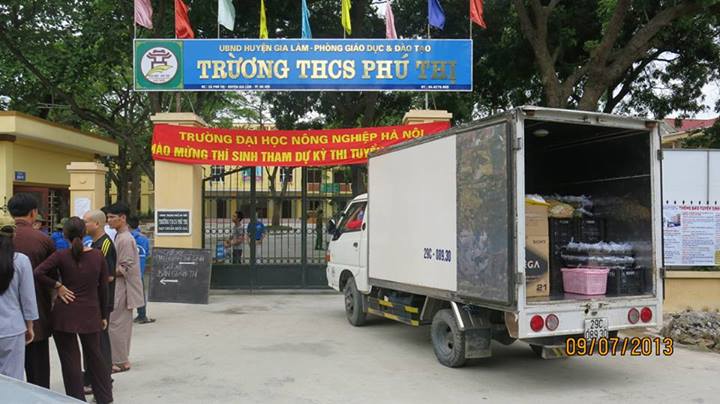 Chùa Sủi:  Cơm chay mùa thi ấm lòng sĩ tử