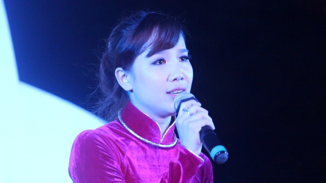 TT. Huế: Văn nghệ cúng dường Phật đản PL.2557- Tiếng ca mừng đản sanh và ngọn lửa thiêng hùng tráng