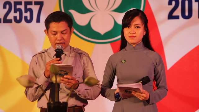 TT. Huế: Văn nghệ cúng dường Phật đản PL.2557- Tiếng ca mừng đản sanh và ngọn lửa thiêng hùng tráng