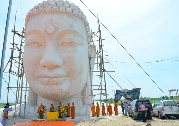 Suy Nghĩ Vể Mẫu Đầu Tượng Phật Trong Công Trình “Quốc Thái Dân An Phật Đài”