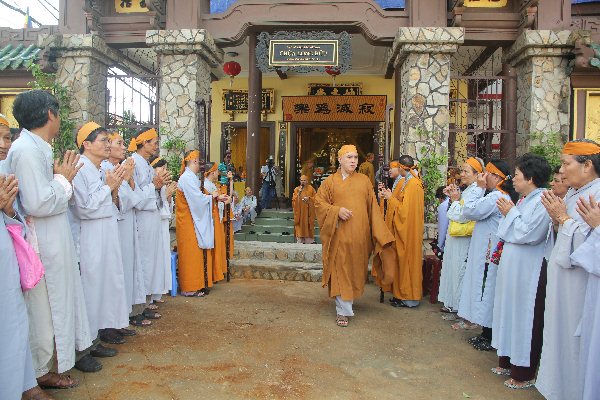 Lễ Cúng Dường Chung Thất Cố Hòa Thượng Phương Trượng Chùa Long Bửu
