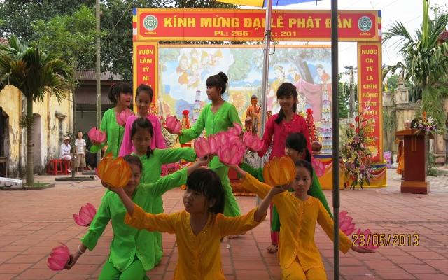 Hà Nôi-Lễ Phật đản chùa Báo Ân