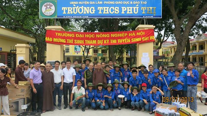 Chùa Sủi:  Cơm chay mùa thi ấm lòng sĩ tử