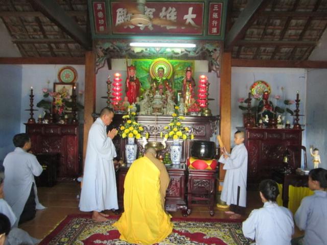 Đạo tràng Bát Quan Trai chùa Phước Lễ