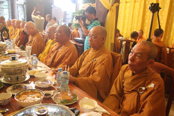Lễ Cúng Dường Chung Thất Cố Hòa Thượng Phương Trượng Chùa Long Bửu