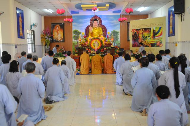 TP.HCM: Thiêng liêng đại lễ tắm Phật sơ sinh tại TV Pháp Hạnh