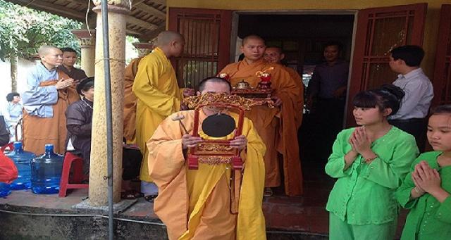 Hà Nôi-Lễ Phật đản chùa Báo Ân
