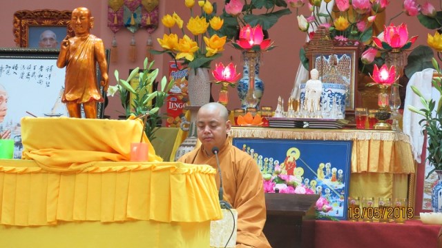 Khóa tu mừng ngày Phật đản với chủ đề ‘’ Tri ơn Phật đản sinh’’ tại chùa Sủi