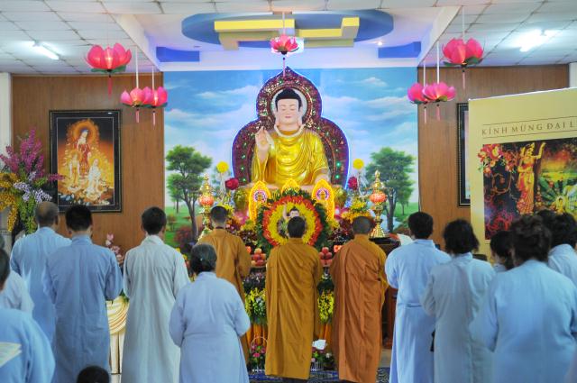 TP.HCM: Thiêng liêng đại lễ tắm Phật sơ sinh tại TV Pháp Hạnh
