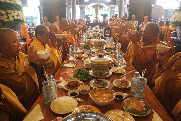 Lễ Cúng Dường Chung Thất Cố Hòa Thượng Phương Trượng Chùa Long Bửu