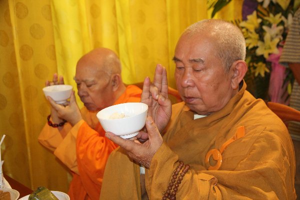 Lễ Cúng Dường Chung Thất Cố Hòa Thượng Phương Trượng Chùa Long Bửu