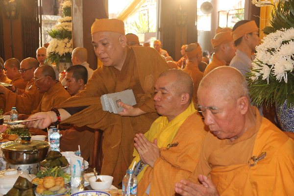 Lễ Cúng Dường Chung Thất Cố Hòa Thượng Phương Trượng Chùa Long Bửu