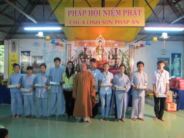 Khóa tu mùa hè ở chùa Linh Sơn Pháp Ấn