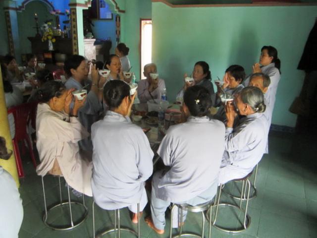 Đạo tràng Bát Quan Trai chùa Phước Lễ