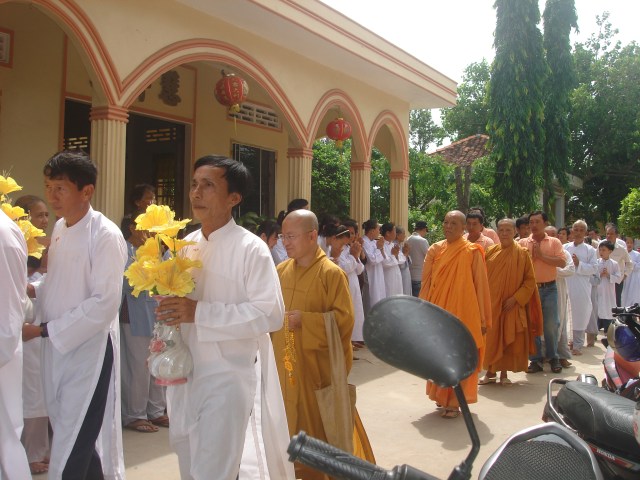 Quỹ Từ thiện ĐPNN- Tặng quà cho Làng người mù tại Sóc Trăng