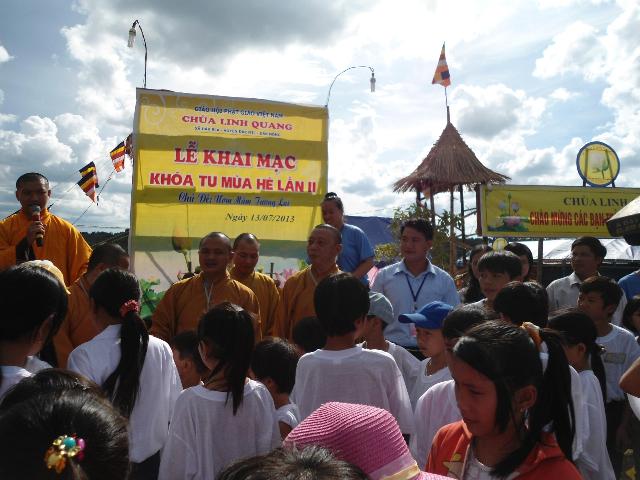 Phần 1 lễ Khai Mạc Khóa Tu Mùa Hè L﻿ần II Chùa Linh Quang ĐăkNông