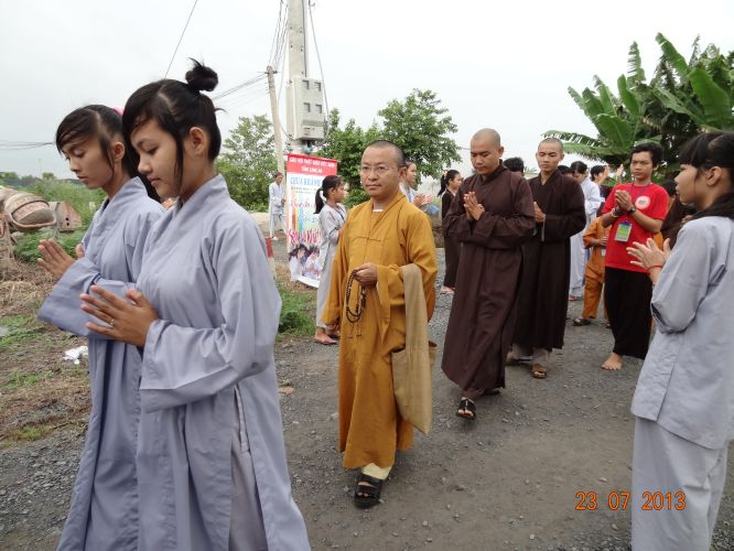 Long An: TT. Thích Nhật Từ với pháp thoại “Khát vọng sống đẹp” tại khóa tu “Sống và Khát Vọng”
