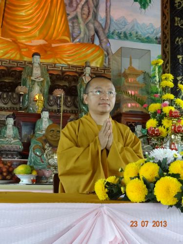 Long An: TT. Thích Nhật Từ với pháp thoại “Khát vọng sống đẹp” tại khóa tu “Sống và Khát Vọng”