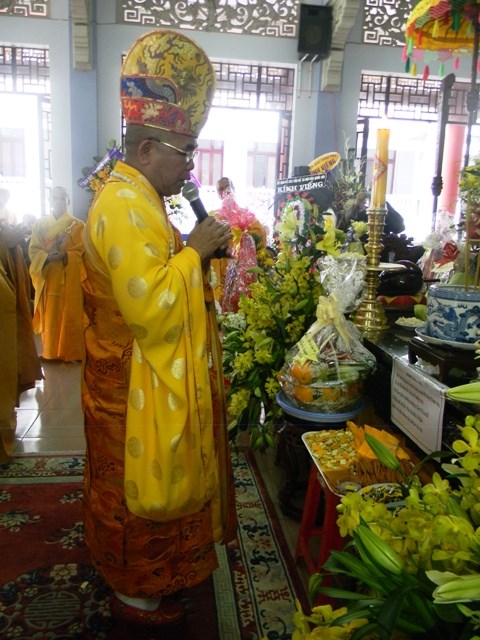 Chùm ảnh: Các đoàn viếng ĐLHT. Thích Từ Nhơn buổi sáng ngày thứ ba 28/4