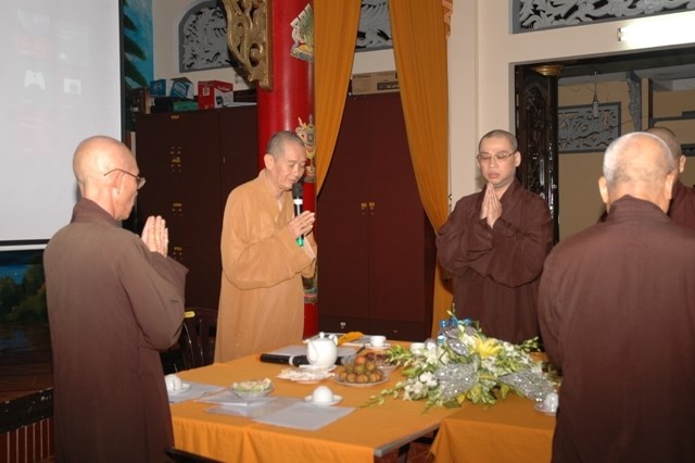 TP.HCM: BTSPG Q. Phú Nhuận họp bàn làm liên đăng mừng Phật Đản PL 2557