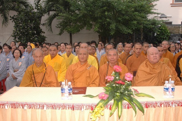 Bình Dương: Thuận An chào mừng Đại Lễ Phật Đản PL 2557