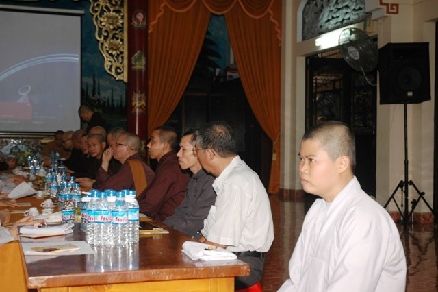 TP.HCM: BTSPG Q. Phú Nhuận họp bàn làm liên đăng mừng Phật Đản PL 2557