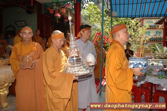 TP. HCM: Thất trai tuần - Nhập bảo tháp xá lợi cố ĐLHT thượng Từ hạ Nhơn