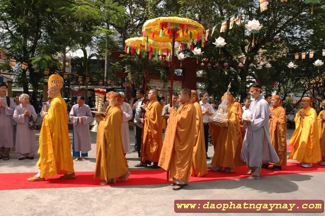 TP. HCM: Thất trai tuần - Nhập bảo tháp xá lợi cố ĐLHT thượng Từ hạ Nhơn