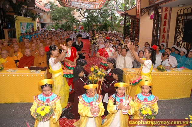 TP. HCM: Phật giáo Phú Nhuận chào mừng đại lễ Phật Đản PL 2557