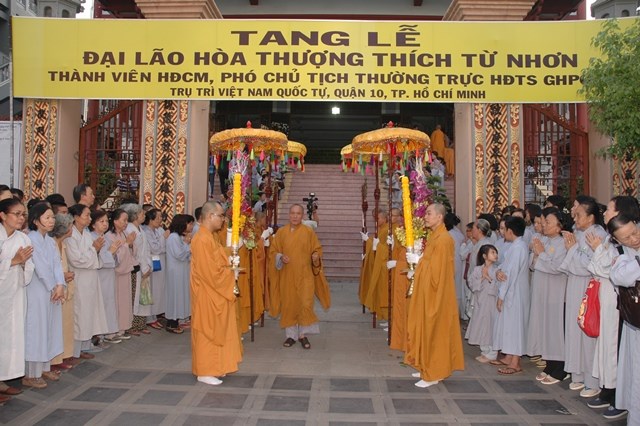 Chùm ảnh: Lễ trà tỳ nhục thân Đại lão HT. Thích Từ Nhơn