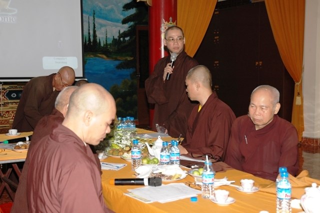 TP.HCM: BTSPG Q. Phú Nhuận họp bàn làm liên đăng mừng Phật Đản PL 2557