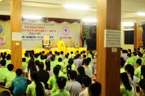 Hà Nội: Ngày đầu tiên khóa tu mùa hè tại chùa Nam Dư Thượng