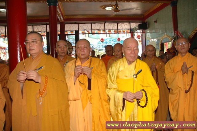 TP. HCM: Thất trai tuần - Nhập bảo tháp xá lợi cố ĐLHT thượng Từ hạ Nhơn