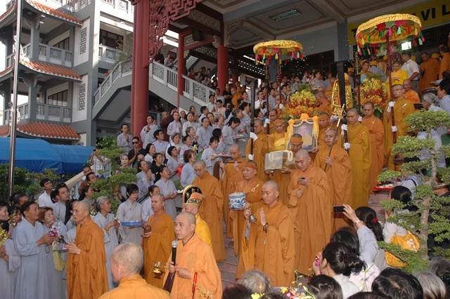 Chùm ảnh: Lễ trà tỳ nhục thân Đại lão HT. Thích Từ Nhơn