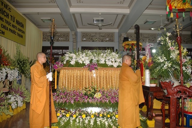 Các phái đoàn viếng tang lễ ĐLHT Thích Từ Nhơn chiều tối ngày thứ hai 27/4