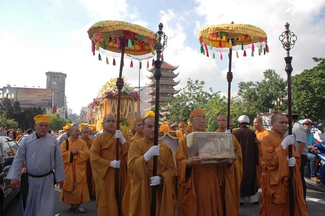 Chùm ảnh: Lễ trà tỳ nhục thân Đại lão HT. Thích Từ Nhơn