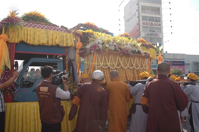 Chùm ảnh: Lễ trà tỳ nhục thân Đại lão HT. Thích Từ Nhơn