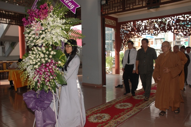 TP. HCM: Các phái đoàn viếng tang lê ĐLHT Thích Từ Nhơn ngày thứ nhất