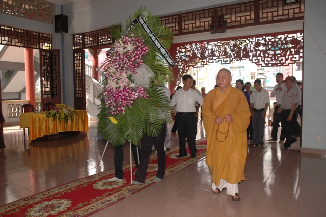 TP. HCM: Các phái đoàn viếng tang lê ĐLHT Thích Từ Nhơn ngày thứ nhất