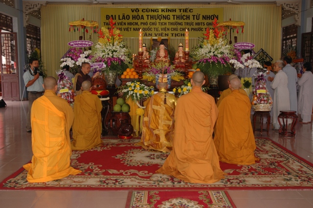 TP. HCM: Các phái đoàn viếng tang lê ĐLHT Thích Từ Nhơn ngày thứ nhất