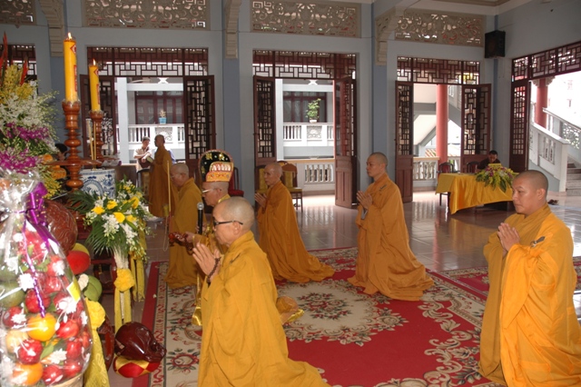 TP. HCM: Các phái đoàn viếng tang lê ĐLHT Thích Từ Nhơn ngày thứ nhất